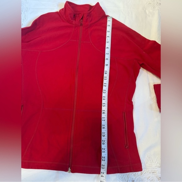 Red Lululemon define jacket - Picture 4 of 9